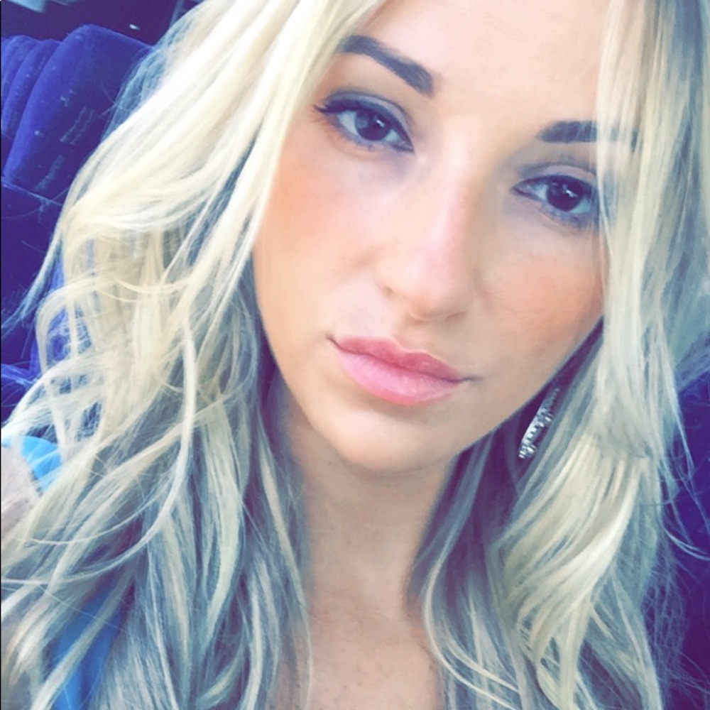 Meet your Posher, Brittany